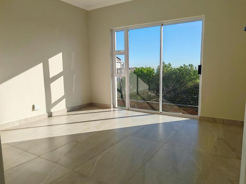 To Let 3 Bedroom Property for Rent in Walmer Estate Western Cape